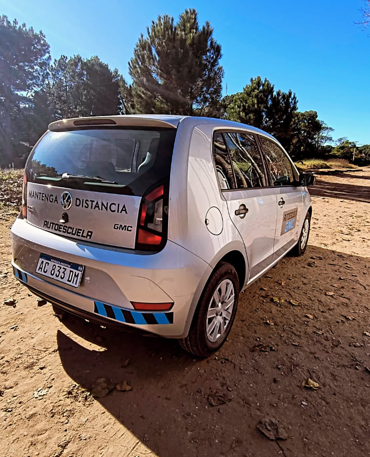 Auto de Autoescuela GMC 4